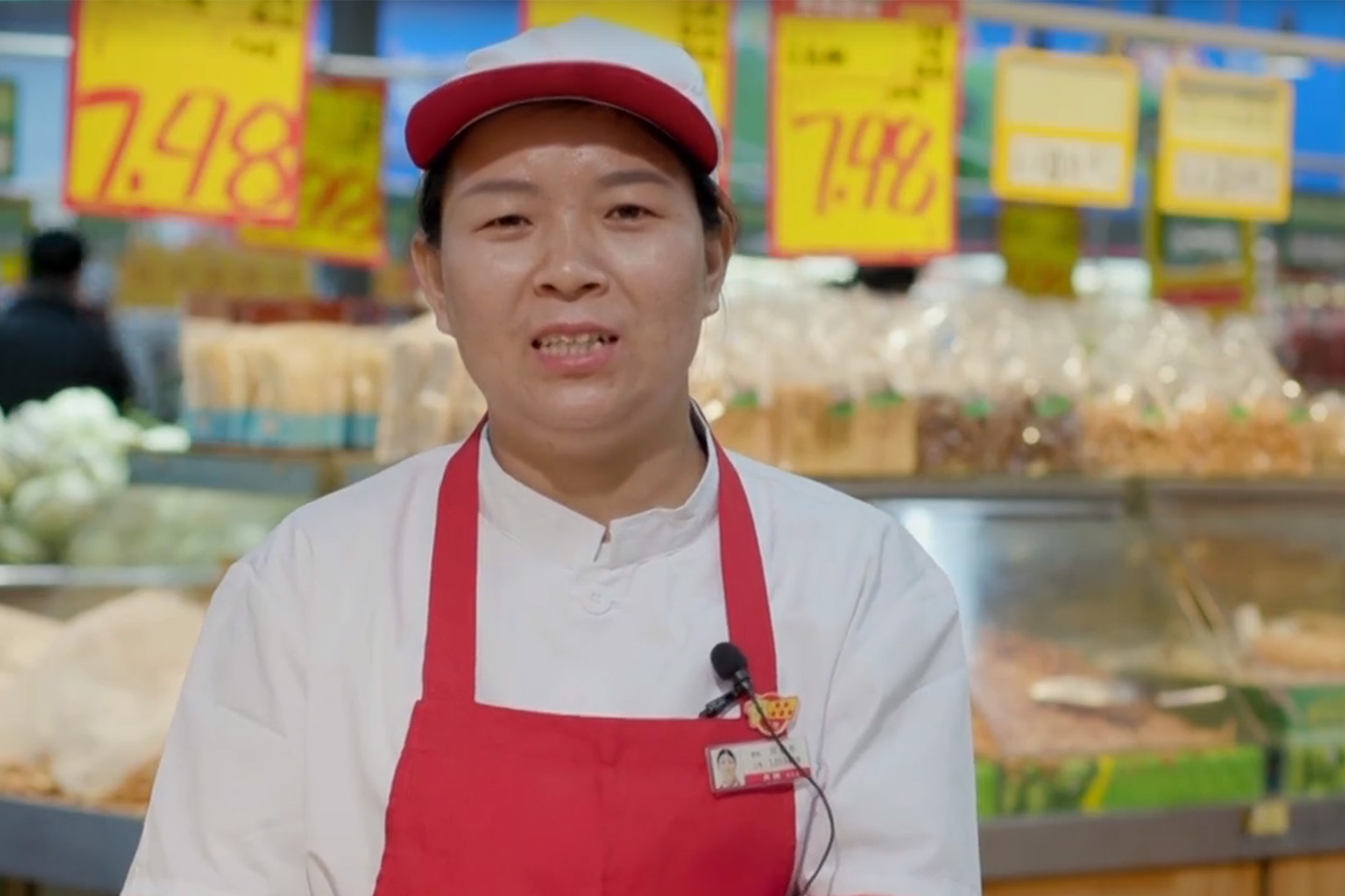  幸福大張 人物故事——南華店熟食科鄧麗芹